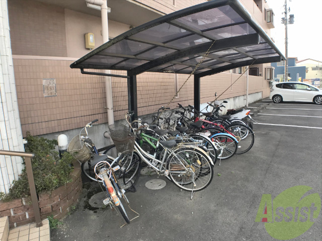 メゾンドシャルマン岩切の外観写真