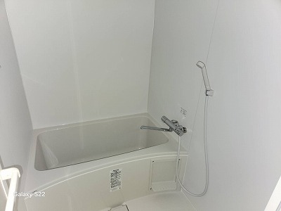 バス・シャワールーム　バストイレ別