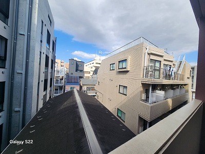 眺望　最上階角部屋