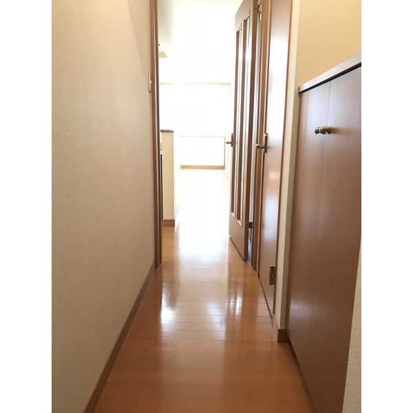玄関　落ち着いた玄関です