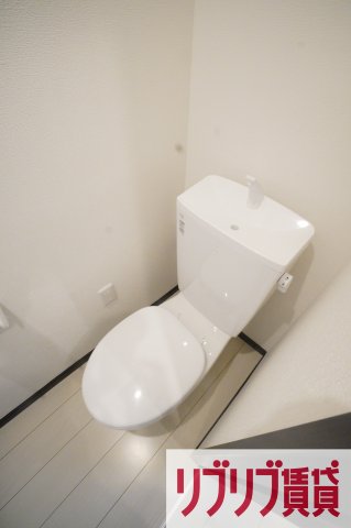 ＪＲ外房線 本千葉駅 徒歩2分 4階建 築5年のトイレ写真