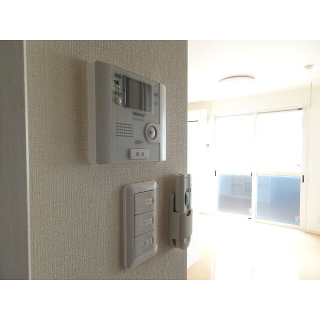 セキュリティ　ＴＶインターホン　参考写真