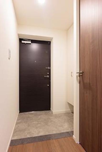 玄関　※写真は同タイプ住戸です。