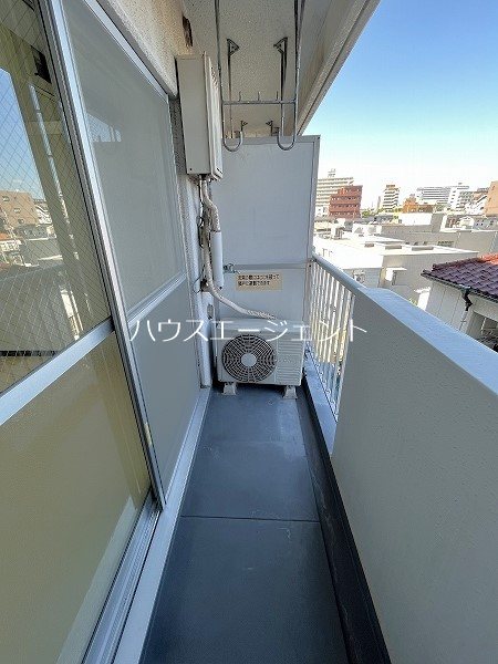 バルコニー　洗濯物も干せます。