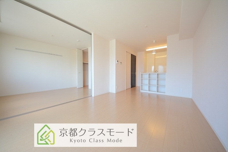 ル アンブルAの居間写真