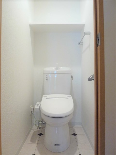 トイレ　※別部屋参考写真