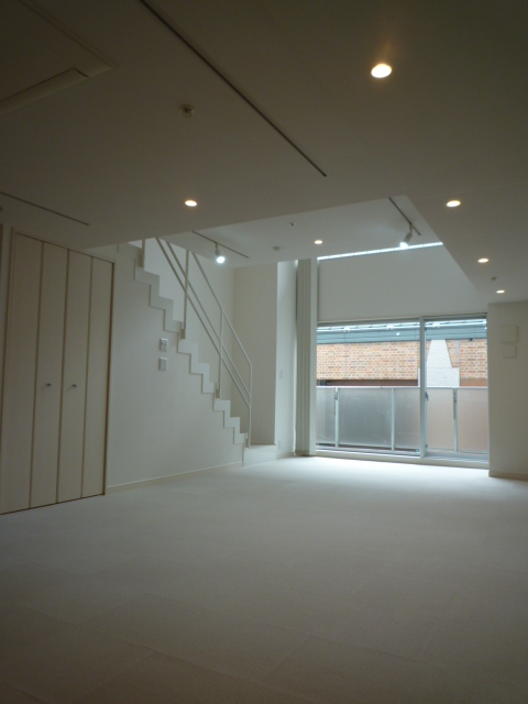 居室・リビング　内観