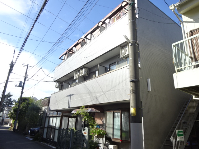 プラムコート