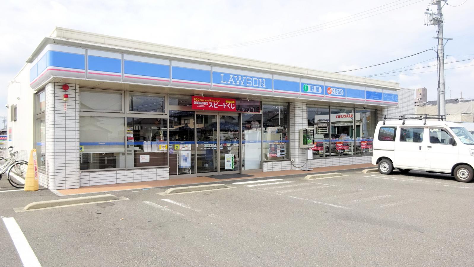 コンビニ　ローソン稲沢治郎丸店（コンビニ）まで423m