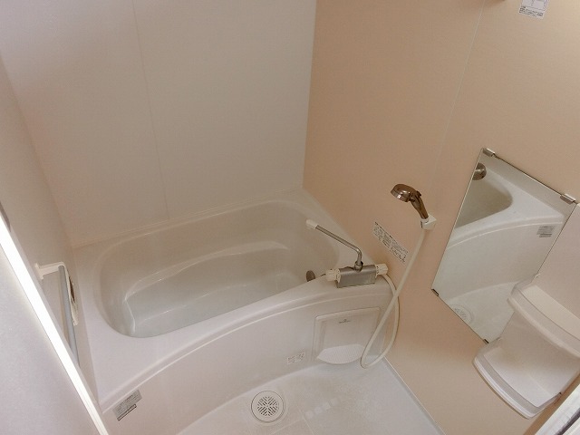 バス・シャワールーム　追焚き・乾燥機能付(同タイプの他の部屋の写真です)