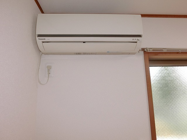 その他設備　エアコン1基付き(同タイプの他の部屋の写真です)