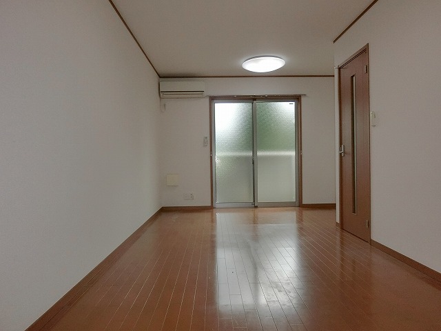 居室・リビング　2階LDK11.68帖(同タイプの他の部屋の写真です)
