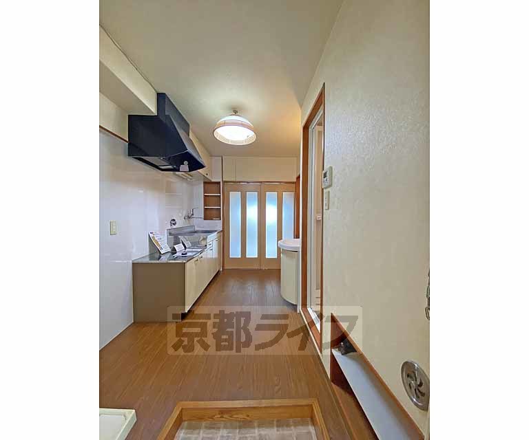 その他部屋・スペース　玄関から見たところです。