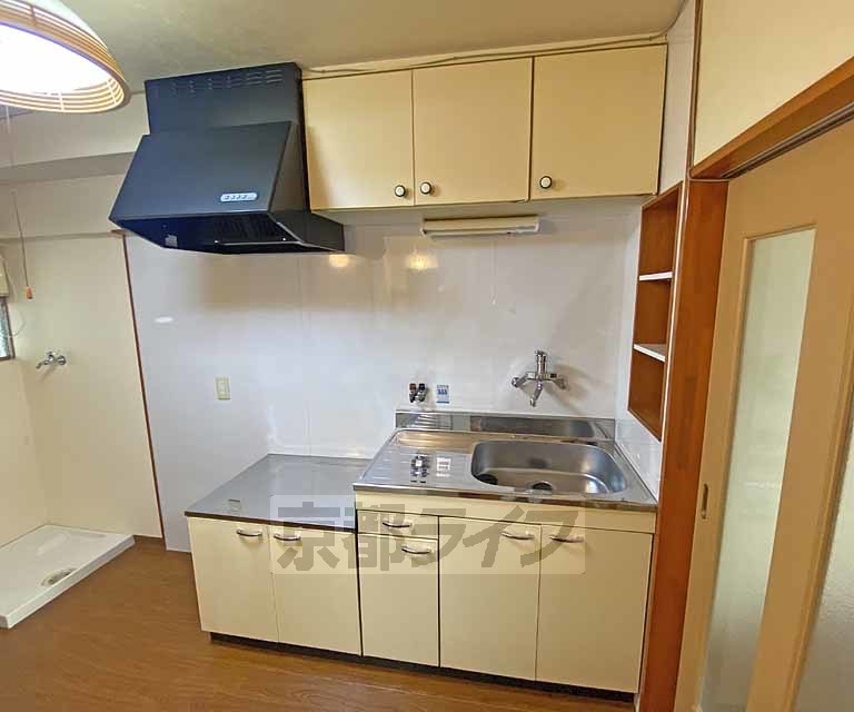 キッチン　収納たっぷりのキッチンです。