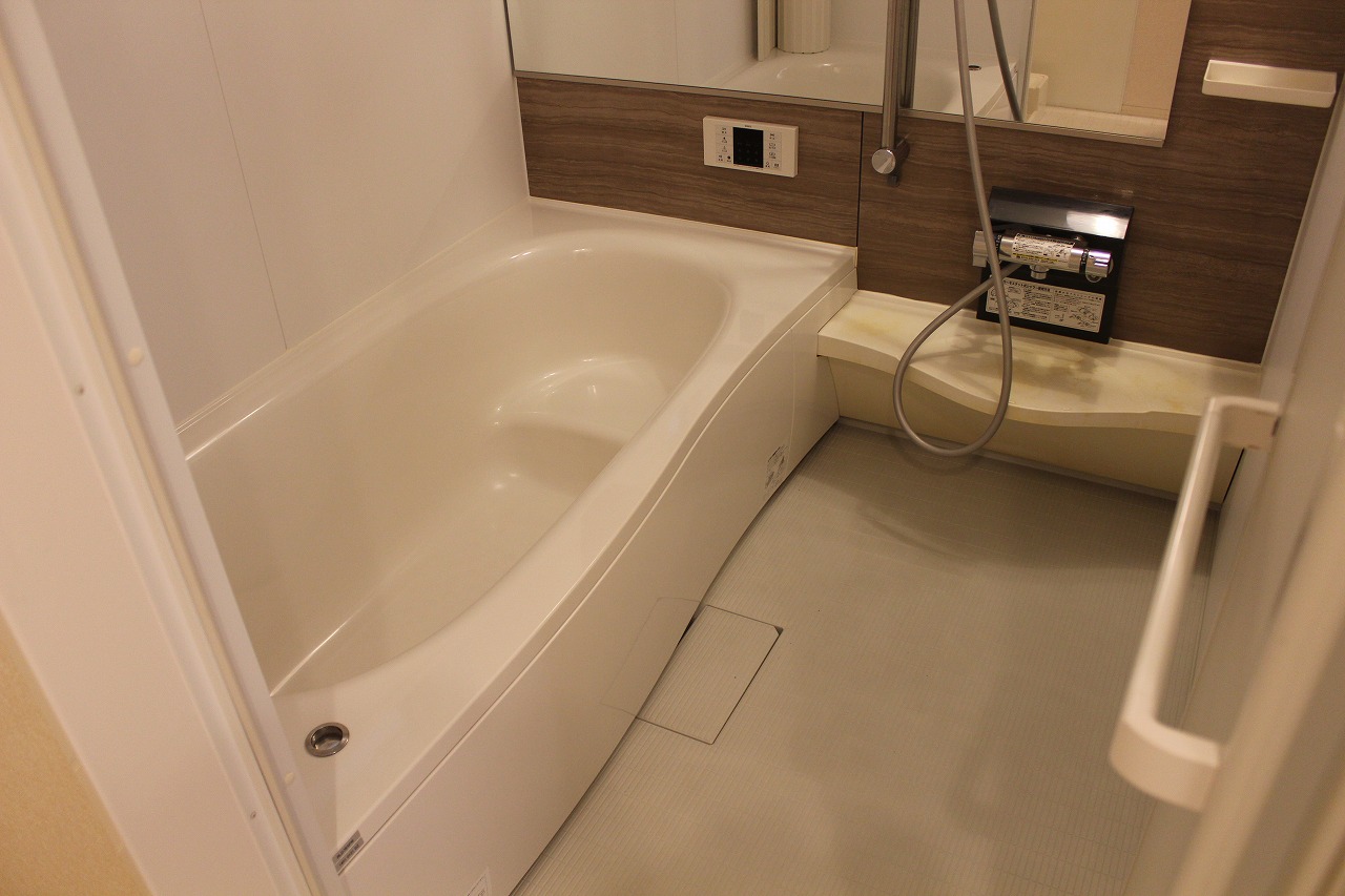 バス・シャワールーム　浴室（一坪タイプ）