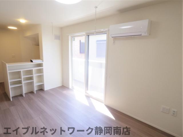 居室・リビング　おしゃれな居間です