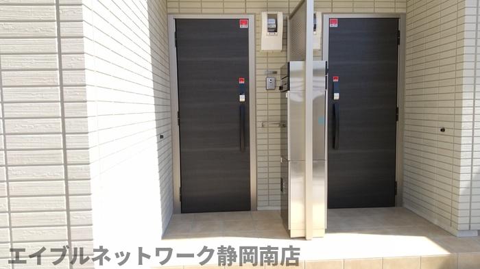 カーサ・ソレイユの玄関写真