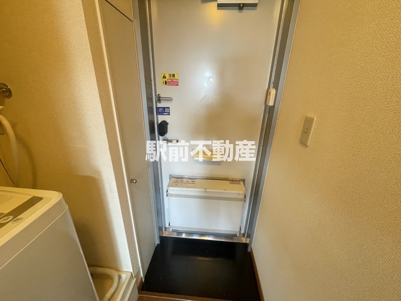 玄関　■室内類似イメージ■