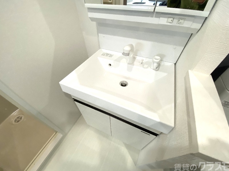 洗面設備　独立洗面台で朝の身だしなみもバッチリ♪