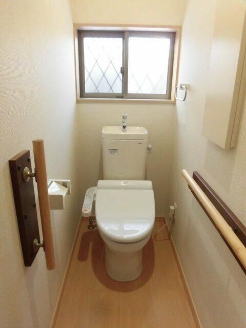 【青梅市藤橋のアパートのトイレ】
