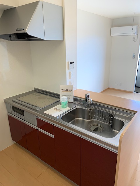 キッチン　対面キッチン(IHクッキングヒーター付のシステムキッチン)