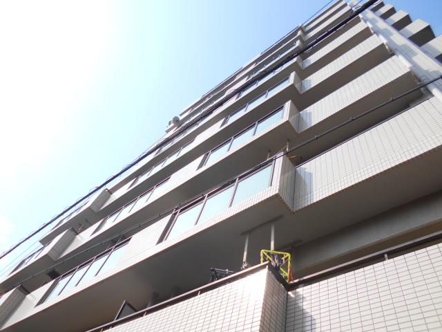 神戸市灘区稗原町のマンションの建物外観