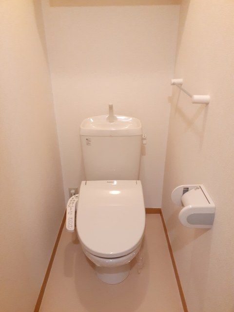 【フィオーレ　Ａのトイレ】