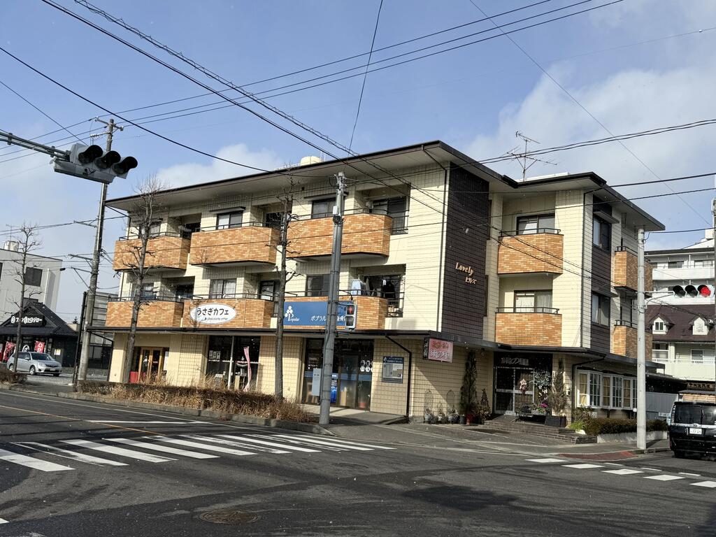 郡山市土瓜のマンションの建物外観