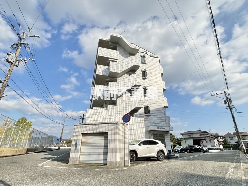 【東宝ビルの建物外観】