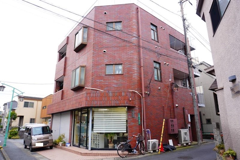 建物外観　蕨駅徒歩11分（880ｍ）