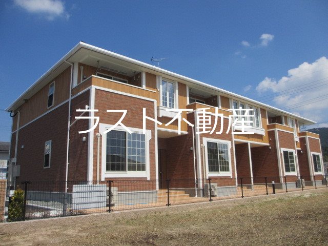 薩摩川内市天辰町のアパートの建物外観