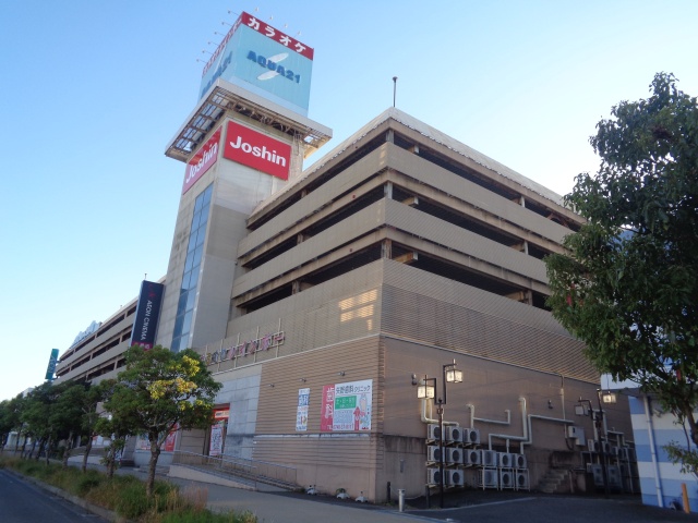 【近江八幡市鷹飼町東のアパートのスーパー】