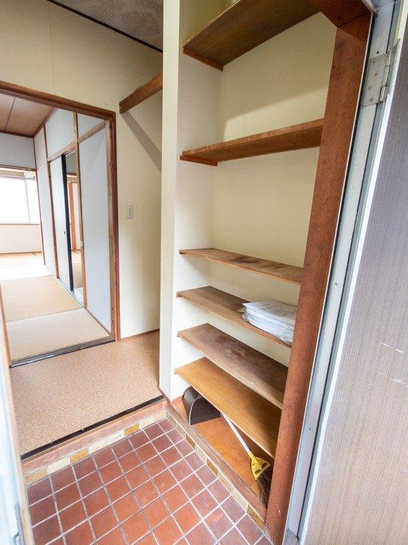 玄関　靴の収納スペースたっぷり！
