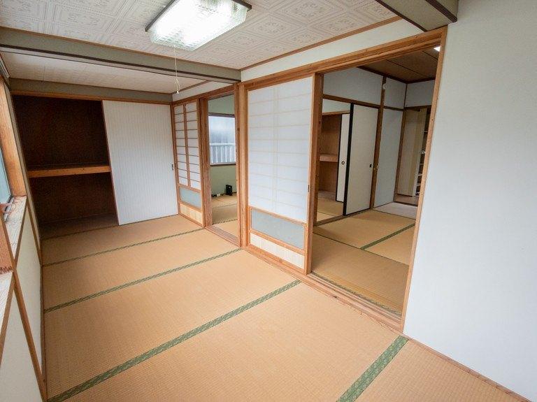 収納　広々とした居室