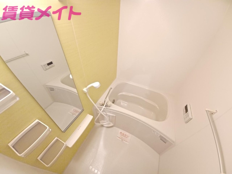 バス・シャワールーム　同物件別室の画像です