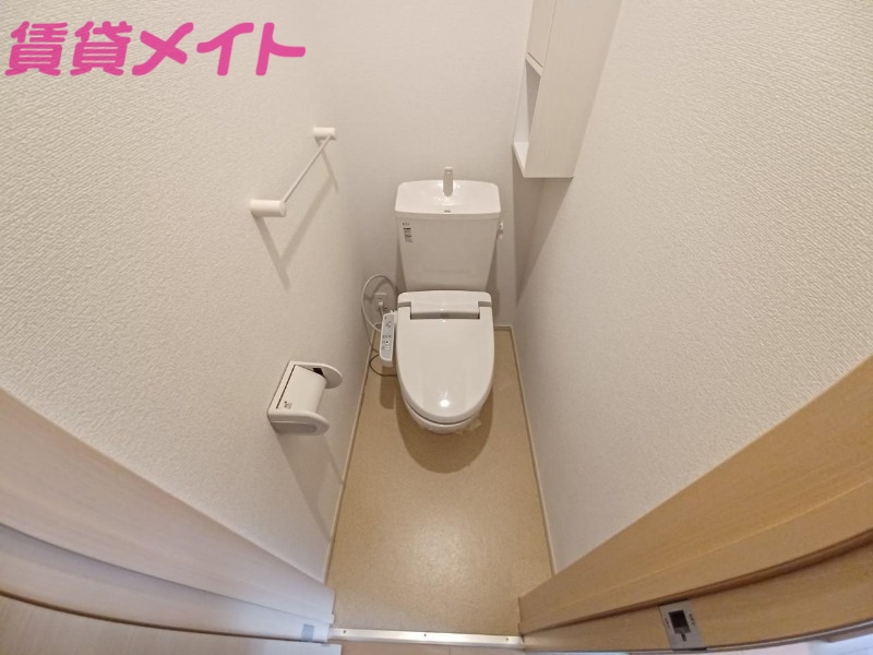 トイレ　同物件別室の画像です