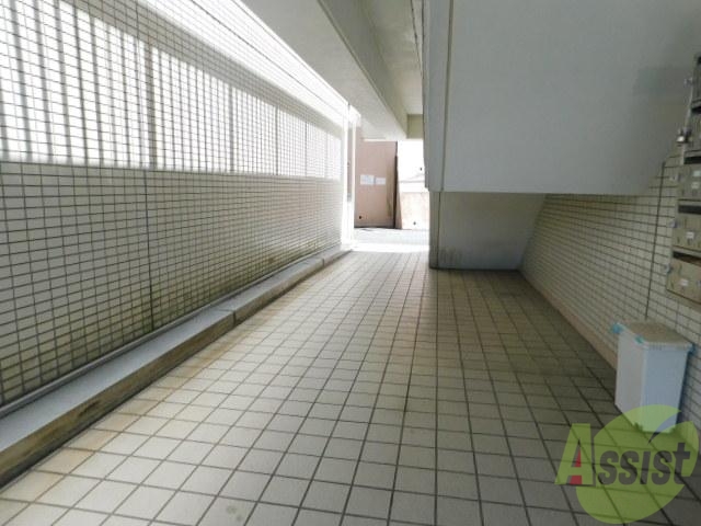 エントランス　開放的です