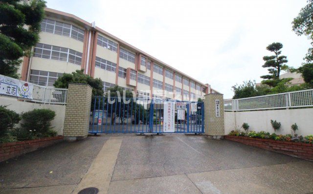 小学校　福岡市立田島小学校（小学校）まで701m