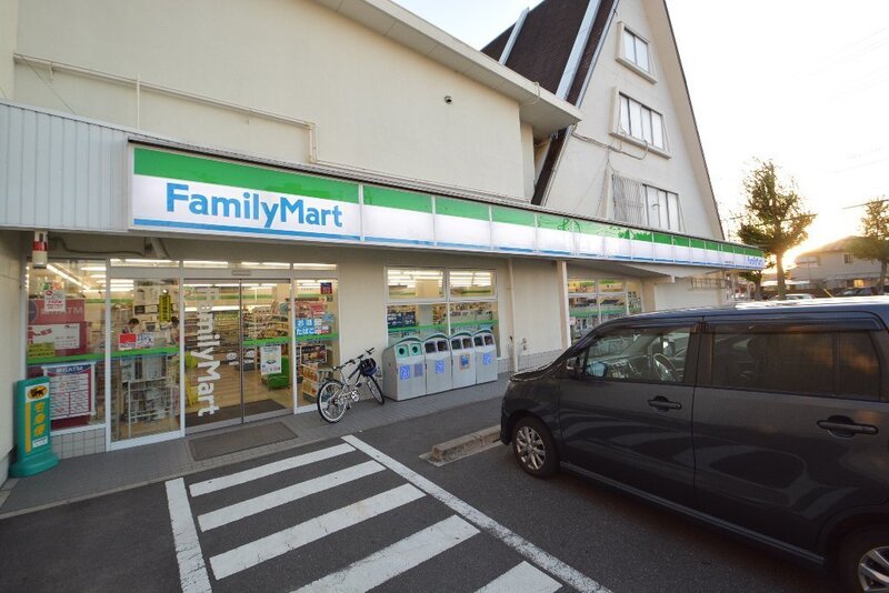 コンビニ　ファミリーマート昭和檀渓通四丁目店（コンビニ）まで410m
