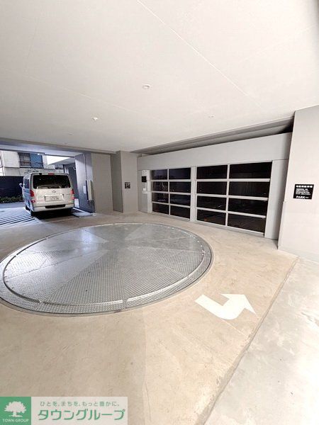 駐車場　駐車場