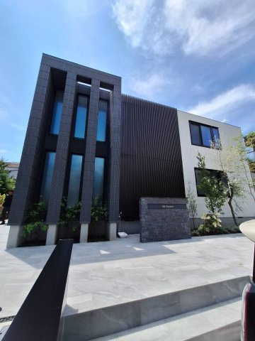 Villa Fiumontorio （ヴィッラ・フィウモントリオ）の建物外観