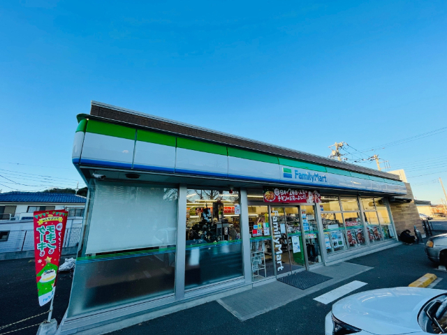 コンビニ　ファミリーマート高尾駅東店（コンビニ）まで418m