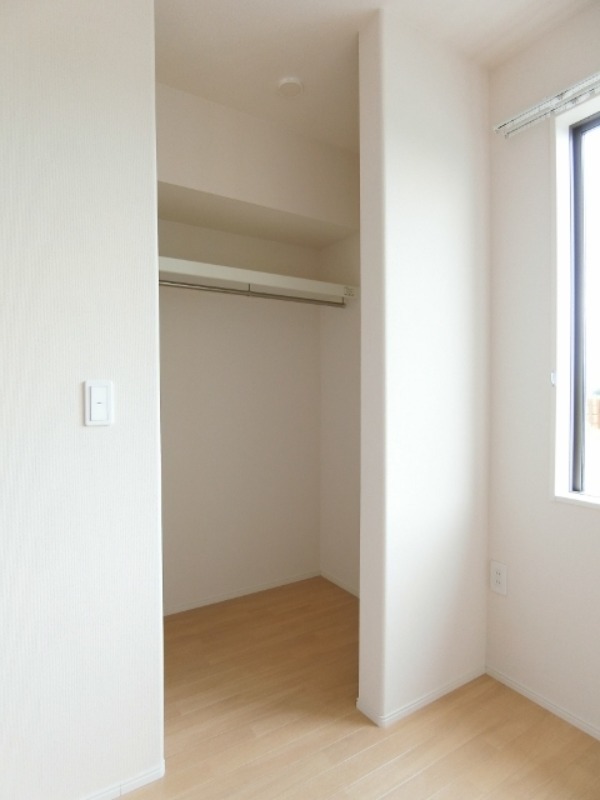 収納　図面と現状に相違がある場合には現状を優先