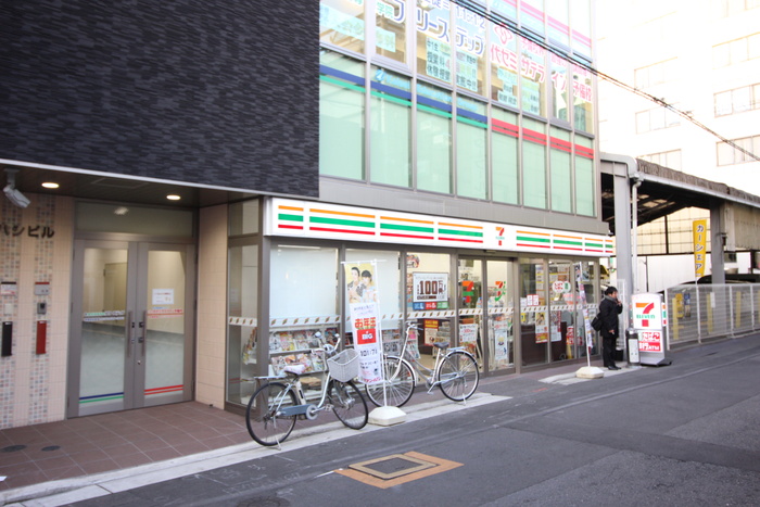 コンビニ　セブンイレブン（コンビニ）まで170m