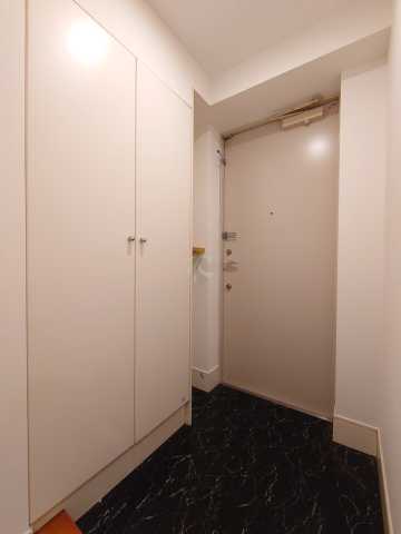 玄関　トレディカーサ恵比寿