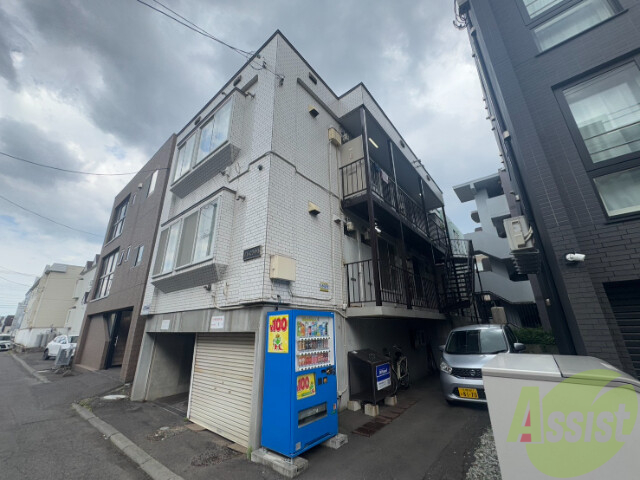 建物外観　札幌市北区北２８条西「パレロワイヤル」