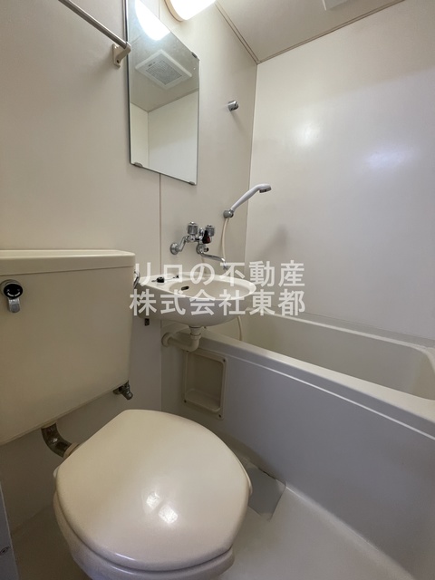 バス・シャワールーム　バストイレが一緒になってるとお掃除がしやすいです♪