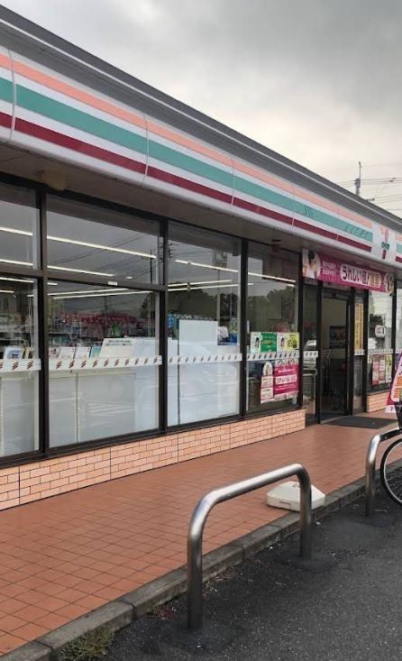 コンビニ　セブンイレブン行田桜町3丁目店（コンビニ）まで730m