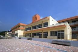 中学校　忠海中学校（中学校）まで2184m