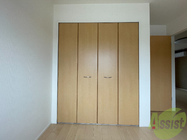 収納　クローゼットです。大きい荷物もしまうことができます。